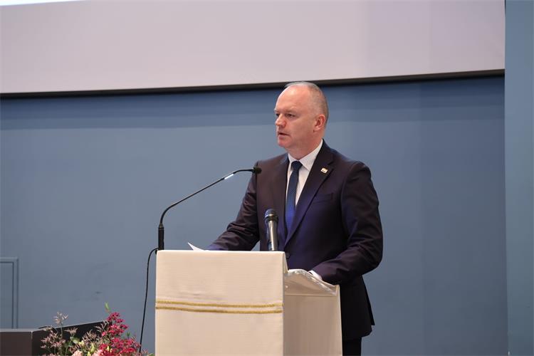 Slika /Ministar Šipić - fotografije/Dusebriznistvo 1.jpeg